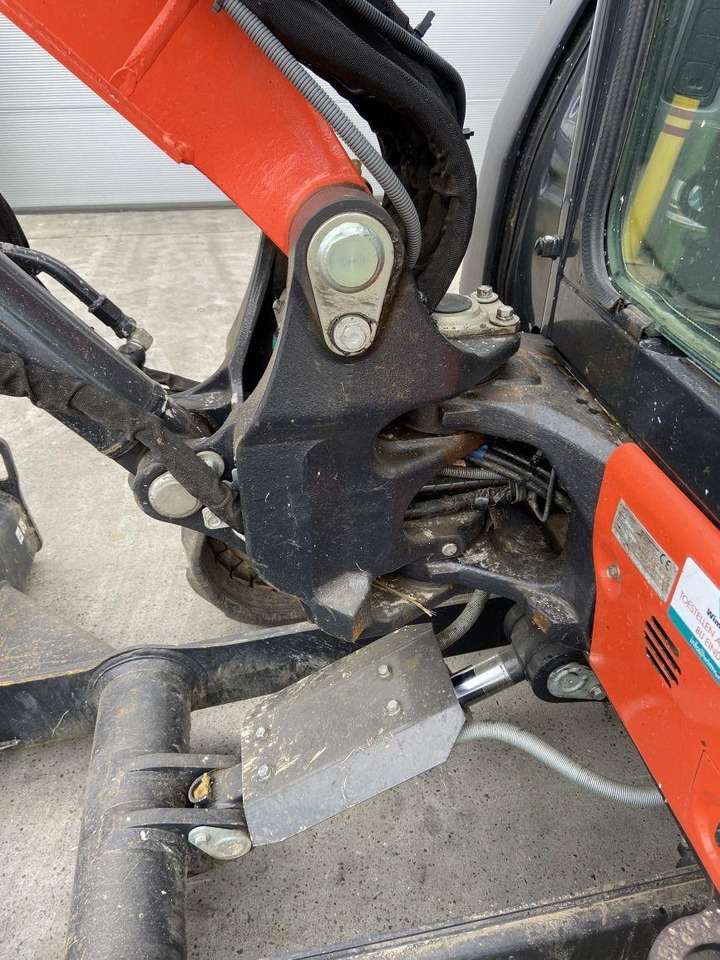 Miniexcavadora Kubota U50-5 (5022): foto 10