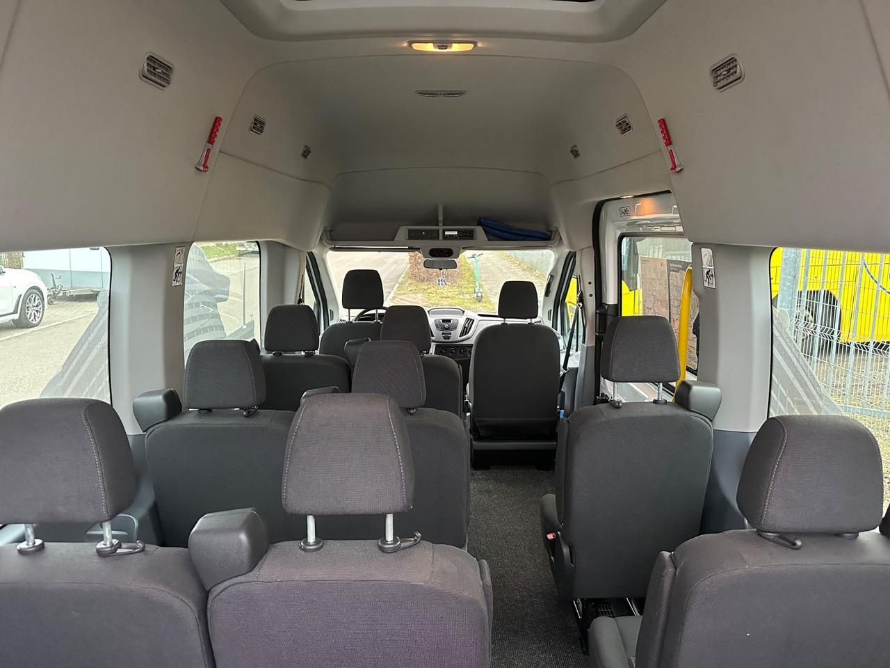 Minibús, Furgoneta de pasajeros Ford Transit (Klima*TOP): foto 16 Minibús, Furgoneta de pasajeros Ford Transit (Klima*TOP): foto 16