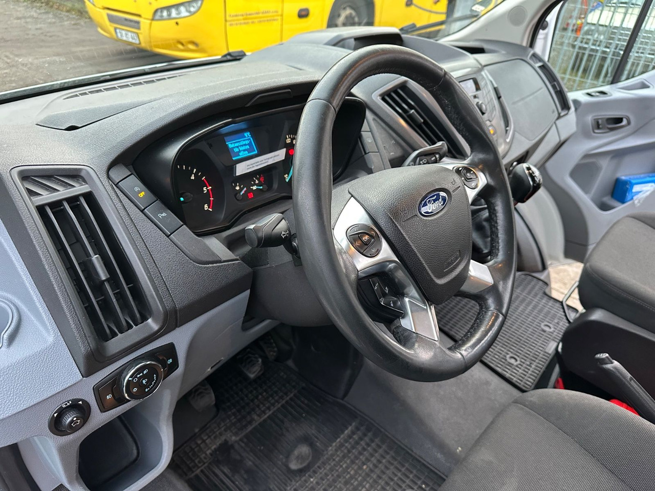 Minibús, Furgoneta de pasajeros Ford Transit (Klima*TOP): foto 11 Minibús, Furgoneta de pasajeros Ford Transit (Klima*TOP): foto 11