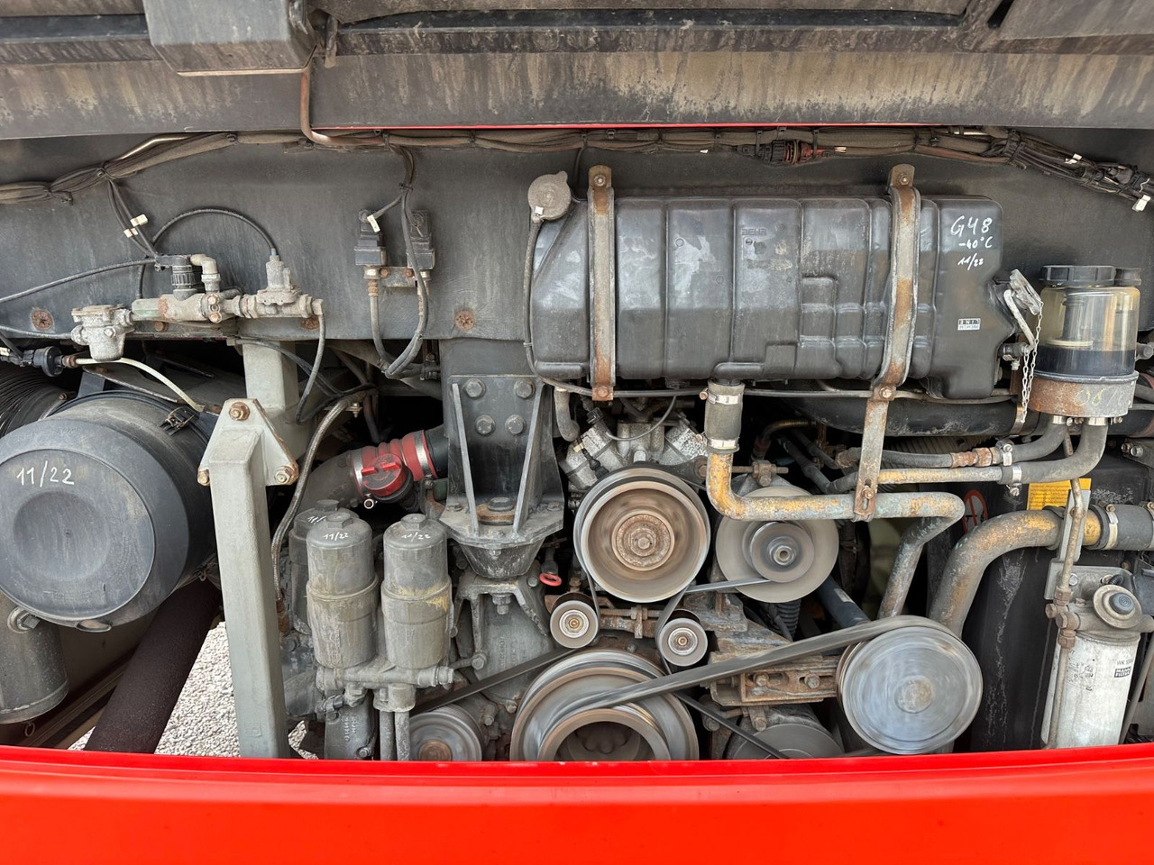 Mercedes-Benz O550 Integro (56 Sitze*Klima*Schalt) - Autobús suburbano: foto 4 Mercedes-Benz O550 Integro (56 Sitze*Klima*Schalt) - Autobús suburbano: foto 4