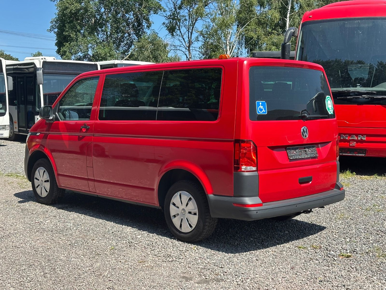 Volkswagen T6 Kombi (PDC Hi*ACC*StandHz*9 Sitzer*AC) - Furgoneta de pasajeros: foto 3 Volkswagen T6 Kombi (PDC Hi*ACC*StandHz*9 Sitzer*AC) - Furgoneta de pasajeros: foto 3